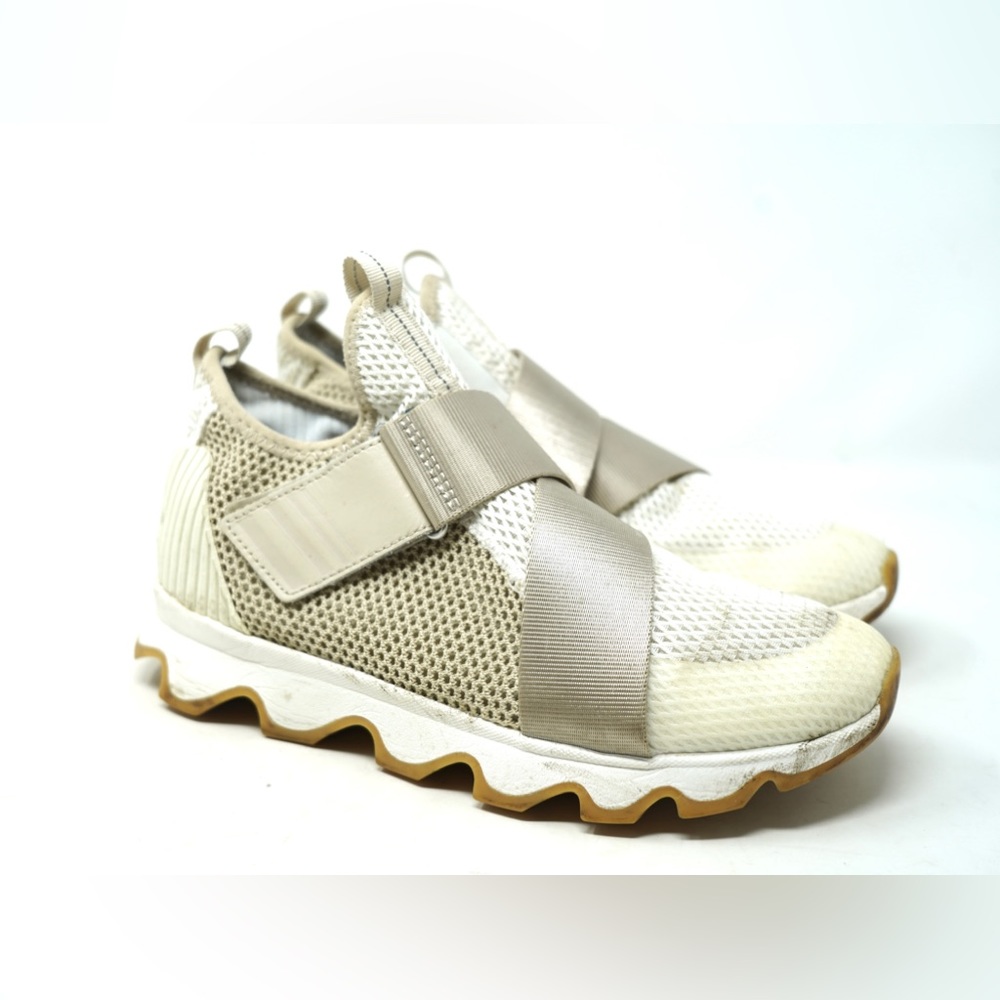 SOREL Women’s Kinetic Fashion Sneakers Size 9 SEA SALT thick strap EUC